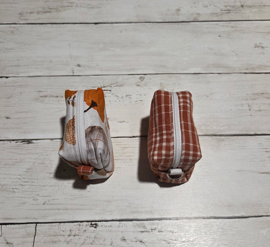 Mini boxed coin pouch